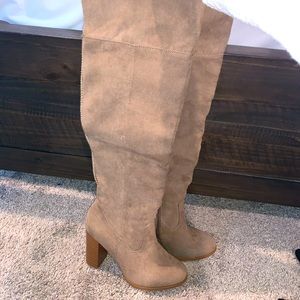 Over the knee heeled boots